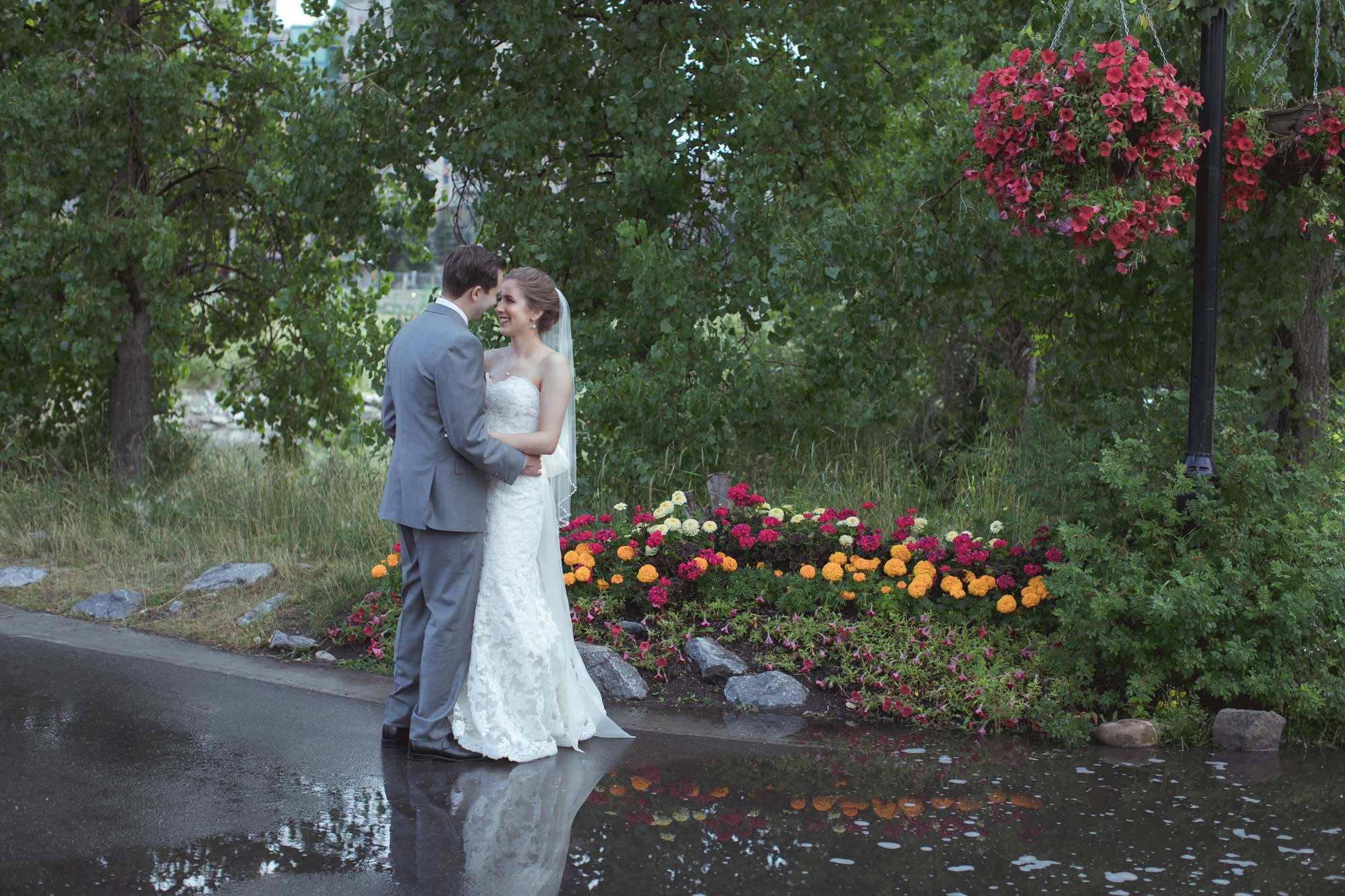 PRINCE’S ISLAND PARK ROMANTIC WEDDING IN CALGARY, Calgary wedding photographer, Calgary Bride, Wedding Ideas, Romantic Wedding, River Cafe Wedding, Claudia T Photography