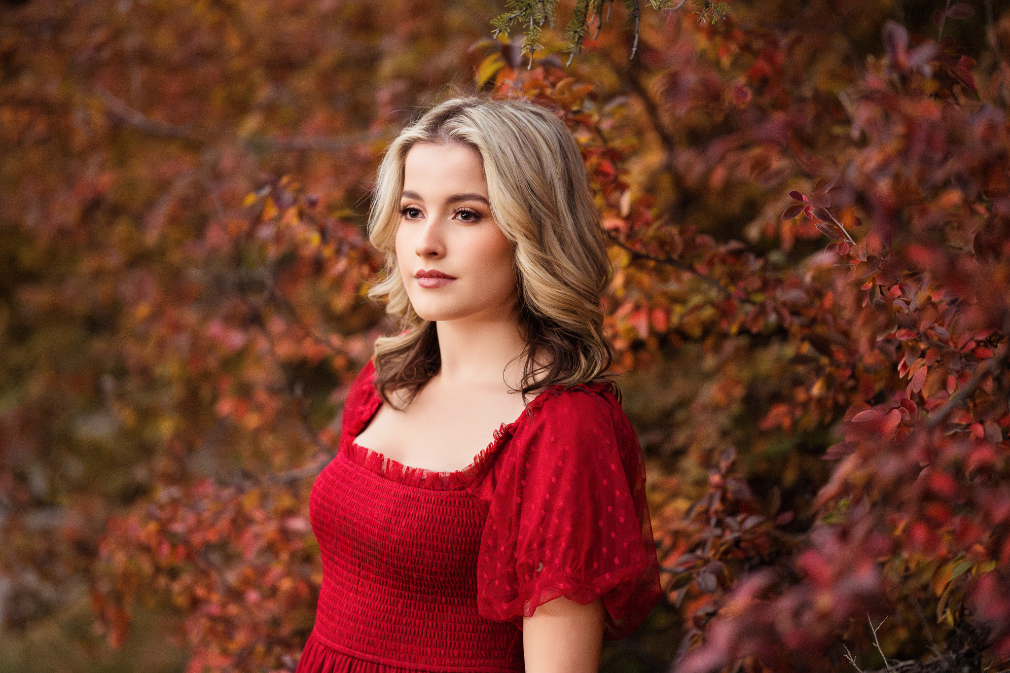 Claudia Tecuceanu women portrait photographer, outdoor artist photoshoot, outdoor musician photos in Calgary, Beauty portrait photos